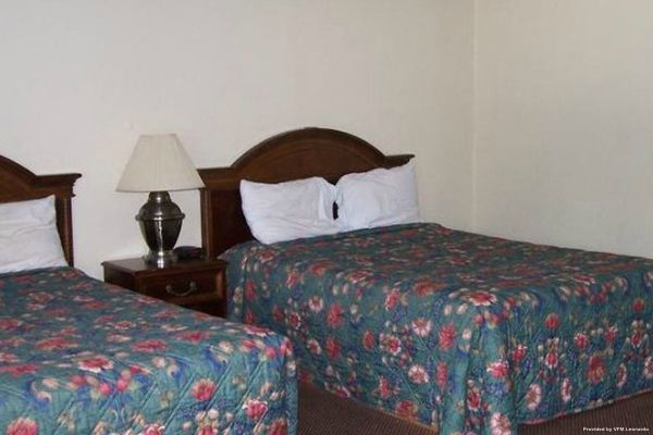 DELTA MOTEL-BAY CITY (Bay City)